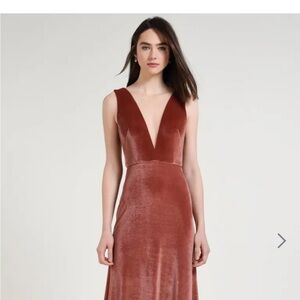 Jenny Yoo Collections
Color: English Rose